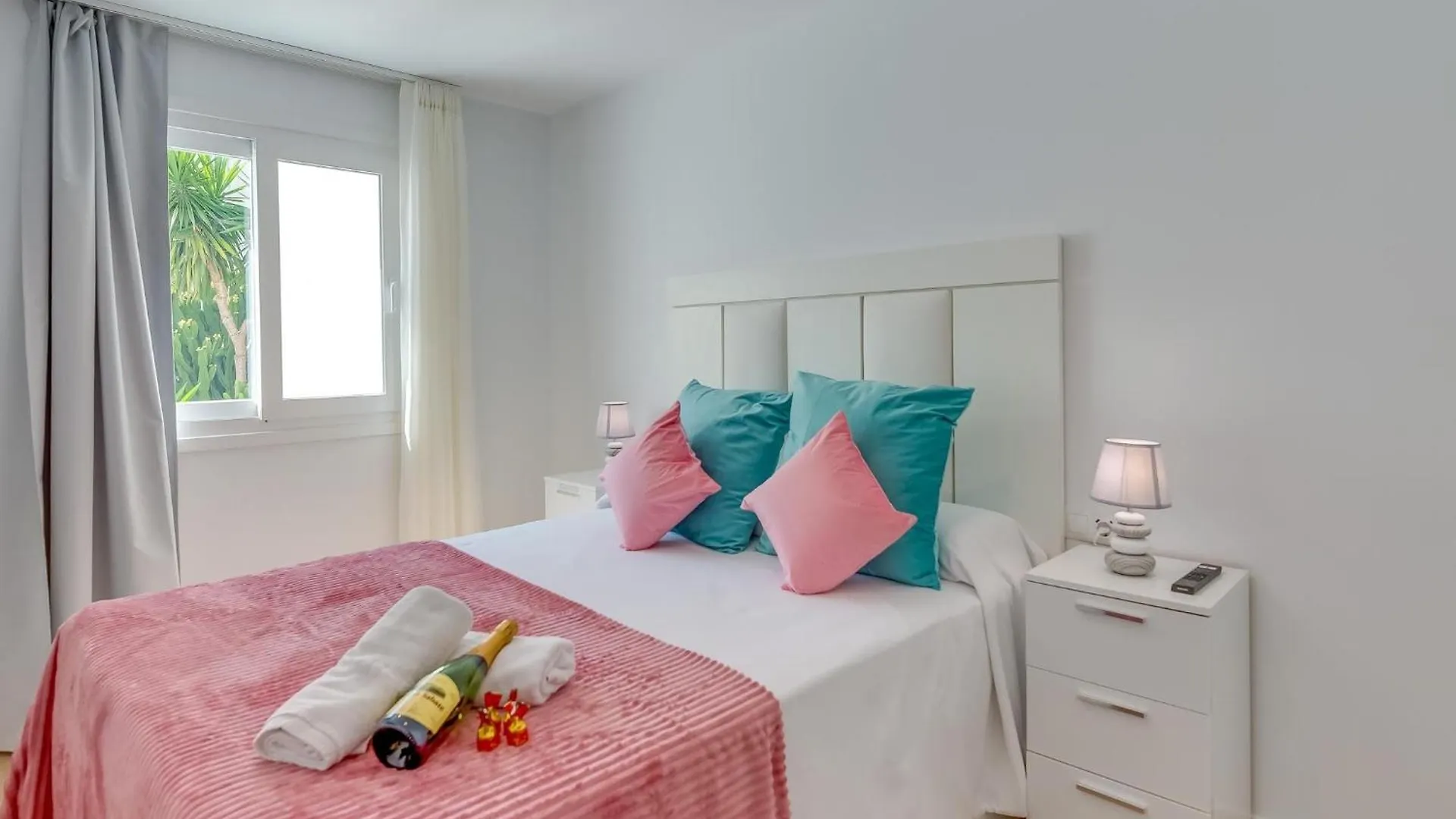 公寓 Hanami Atico Duplex La Palma Huerto 22 5 埃斯特波纳 西班牙